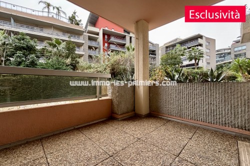 Image 6 : Cabina monolocale con terrazza e piscina a Roquebrune-Cap-Martin